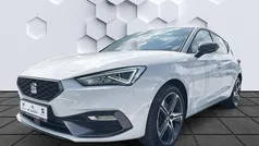 Weiß Gebraucht 2021 Seat Leon FR Limousine | 22.940 € (Fairer Preis)