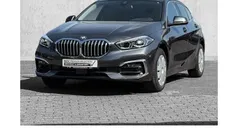 Grau Gebraucht 2021 BMW 118 Luxury Line Kleinwagen | 22.690 € (Fairer Preis)