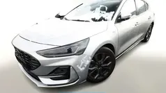Polar silber metallic Gebraucht 2023 Ford Focus ST-Line Limousine | 21.315 € (Guter Preis)