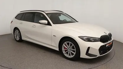 Gebraucht BMW 330e M Sport 292 PS (214 kW) 2023 Kombi