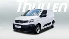 Weiss icy Gebraucht 2023 Peugeot Partner Premium Van / Kleinbus | 16.490 € (Superpreis)