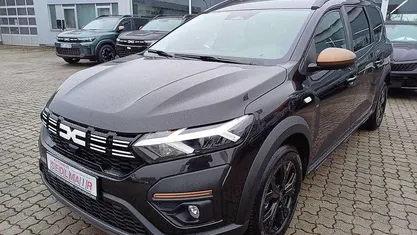 Perlmuttschwarz Neu 2025 Dacia Jogger Extreme Van / Kleinbus | 20.880 € (Guter Preis)