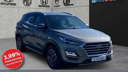 Olivine grey / mic (metallic) Gebraucht 2021 Hyundai Tucson Style SUV | 23.950 € (Fairer Preis)