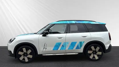 Weiss Gebraucht 2024 Mini John Cooper Works Countryman SUV | 32.920 € (Superpreis)