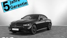 Metalliclack obsidianschwarz Gebraucht 2025 Mercedes CLE200 AMG Cabrio | 65.499 €