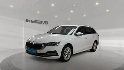 Weiß Gebraucht 2022 Skoda Octavia Style Kombi | 24.964 € (Fairer Preis)