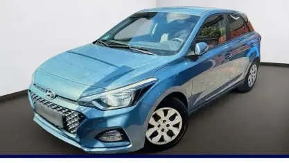 Gebraucht Hyundai i20 Trend 101 PS (74 kW) 2019 Aqua sparkling Kleinwagen