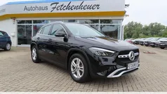 Nachtschwarz Gebraucht 2023 Mercedes GLA180 SUV | 31.490 € (Guter Preis)