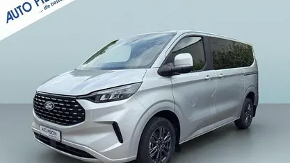 Neu Ford Tourneo Titanium 170 PS (125 kW) 2025 Moondust silver (metallic) Van / Kleinbus