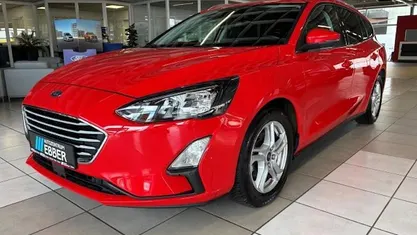 Gebraucht Ford Focus Cool & Connect 120 PS (88 kW) 2020 Rot Kombi