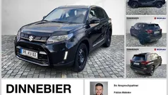 Schwarz (metallic) Gebraucht 2024 Suzuki Vitara Comfort+ SUV | 24.790 € (Fairer Preis)