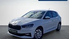 Candyweiss Gebraucht 2022 Skoda Fabia Active Limousine | 15.680 € (Fairer Preis)