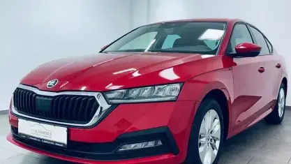 Gebraucht Skoda Octavia G-TEC Ambition 131 PS (96 kW) 2021 Rot Limousine
