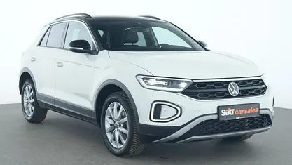 Gebraucht VW T-Roc IQ Drive 110 PS (80 kW) 2025 Weiß SUV