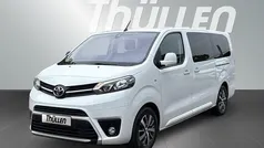 Weiß Gebraucht 2023 Toyota Proace Verso Team Kombi | 36.990 € (Fairer Preis)
