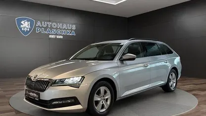 Gebraucht Skoda Superb Ambition 150 PS (110 kW) 2022 Brilliantsilber Limousine