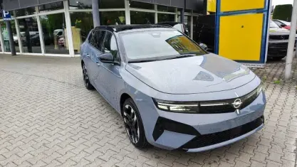 Nowe Opel Astra 114 kW (156 KM) 2026 Szary Kombi