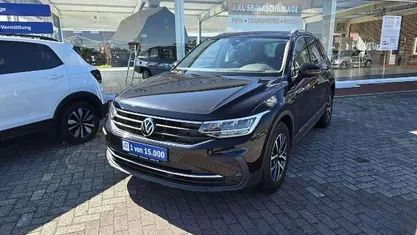 Gebraucht 2022 VW Tiguan Life SUV | 26.450 € (Fairer Preis)