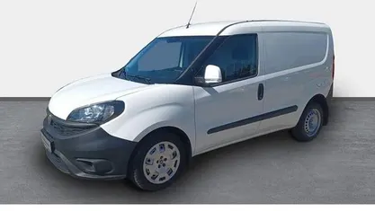 Weiß) (weiss Gebraucht 2023 Fiat Doblò Van / Kleinbus | 15.900 € (Guter Preis)