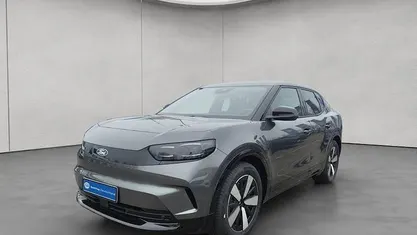 Grau Gebraucht 2024 Ford Capri Extended Range SUV | 44.990 € (Fairer Preis)