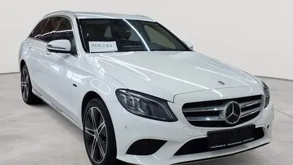 Gebraucht Mercedes C300e Exclusive 194 PS (142 kW) 2020 Kombi