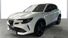 Gebraucht 2025 Alfa Romeo Junior Edizione Speciale SUV | 33.890 € (Fairer Preis)