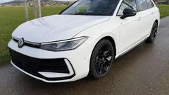 Gebraucht 2025 VW Passat R-line Kombi | 49.840 € (Superpreis)