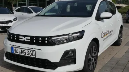 Gebraucht Dacia Sandero Expression 101 PS (74 kW) 2026 Arktisweiß Limousine