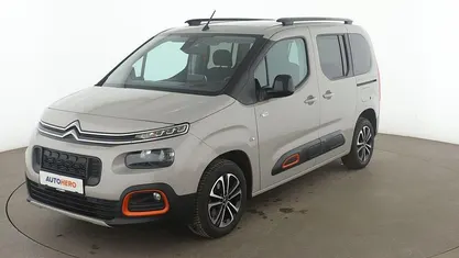 Grau Gebraucht 2019 Citroën Berlingo Shine Van / Kleinbus | 18.820 € (Fairer Preis)