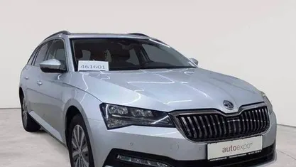 Brillantsilber metallic Gebraucht 2021 Skoda Superb Ambition Kombi | 16.490 € (Superpreis)