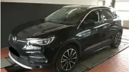 Używany Opel Grandland X Ultimate 224 KM (164 kW) 2021 Czarny SUV