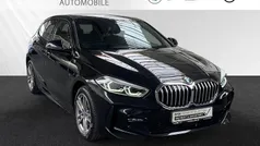 Saphirschwarz metallic Gebraucht 2024 BMW 118 M Sport Kleinwagen | 28.888 € (Fairer Preis)
