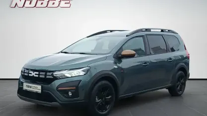 Gebraucht Dacia Jogger Extreme 91 PS (66 kW) 2024 Grün Van / Kleinbus