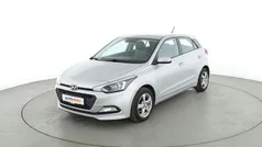 Silber Gebraucht 2016 Hyundai i20 Comfort Limousine | 12.900 € (Fairer Preis)