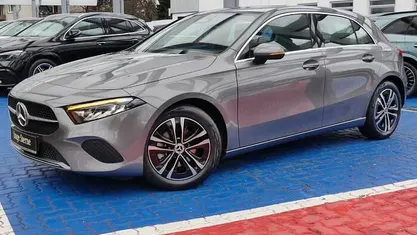 Gebraucht Mercedes A180 Progressive 136 PS (100 kW) 2025 Metalliclack mountaingrau Limousine