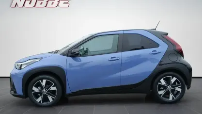 Neu Toyota Aygo X 116 PS (85 kW) 2026 Violett SUV