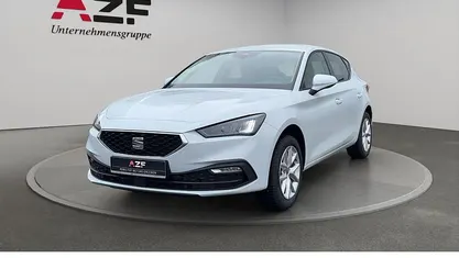 Neu Seat Leon Style 150 PS (110 kW) 2025 Weiß Limousine