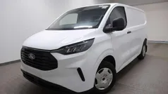 Weiß Gebraucht 2024 Ford Transit Custom Trend Van / Kleinbus | 31.490 € (Fairer Preis)