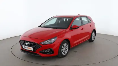 Gebraucht Hyundai i30 Edition 30 120 PS (88 kW) 2021 Rot Limousine