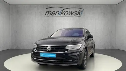 Schwarz Gebraucht 2021 VW Tiguan Active SUV | 29.912 € (Fairer Preis)