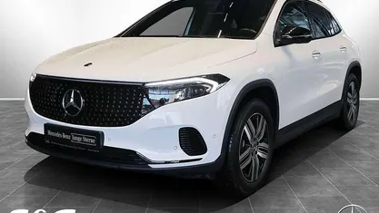 Gebraucht Mercedes EQA300 Advanced 167 kW (228 PS) 2024 Unilack polarweiß SUV