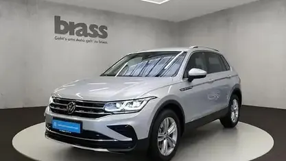 Reflexsilber metallic Gebraucht 2023 VW Tiguan Elegance SUV | 28.900 € (Superpreis)