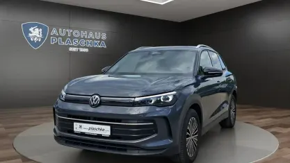 Gebraucht VW Tiguan Goal 150 PS (110 kW) 2025 Delfingrau SUV
