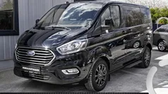 Schwarz Gebraucht 2022 Ford Tourneo Limited Van / Kleinbus | 38.449 € (Fairer Preis)