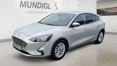 318) polarsilber metallic (silber Gebraucht 2021 Ford Focus Titanium Limousine | 19.910 € (Fairer Preis)