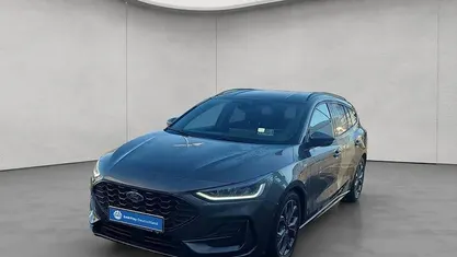 Grau Gebraucht 2024 Ford Focus ST-Line X Kombi | 22.990 € (Superpreis)