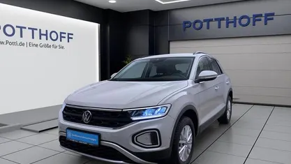 Gebraucht VW T-Roc Life 116 PS (85 kW) 2025 Grau SUV