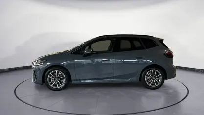 Neu BMW 220 Active Tourer M Sport 170 PS (125 kW) 2026 Grau Van / Kleinbus