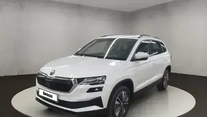 Gebraucht Skoda Karoq Ambition 150 PS (110 kW) 2023 Moonweiß perleffekt / moonweiss metallic SUV