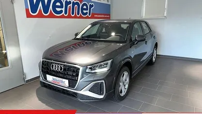 Grau Gebraucht 2024 Audi Q2 S-Line SUV | 30.880 € (Fairer Preis)